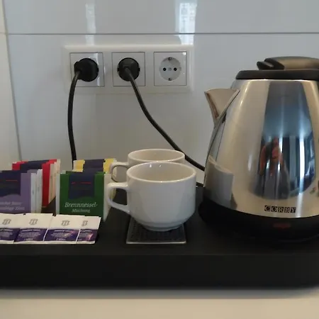 Rheinmetropole Hotel 3*