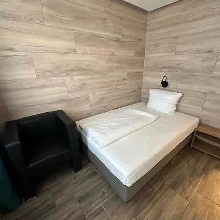Rheinmetropole Hotel Dusseldorf
