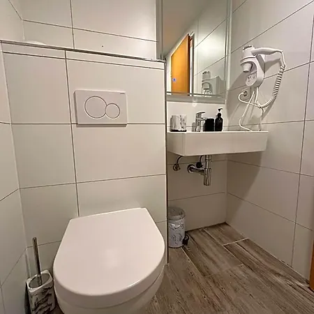 Hotel Rheinmetropole 3*