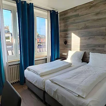 Hotel Rheinmetropole 3*