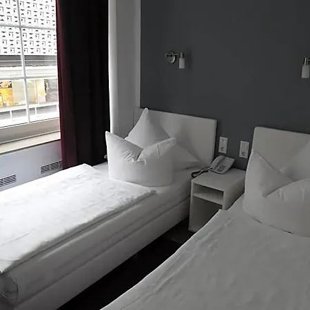 Rheinmetropole 3*