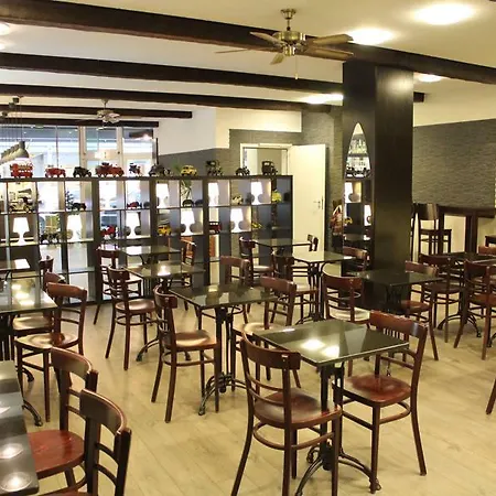 Отель Rheinmetropole