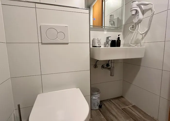 Rheinmetropole Ξενοδοχείο 3*