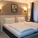 Rheinmetropole 3* دوسلدورف